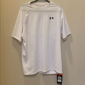 NEW men’s white Under Armour T-shirt
